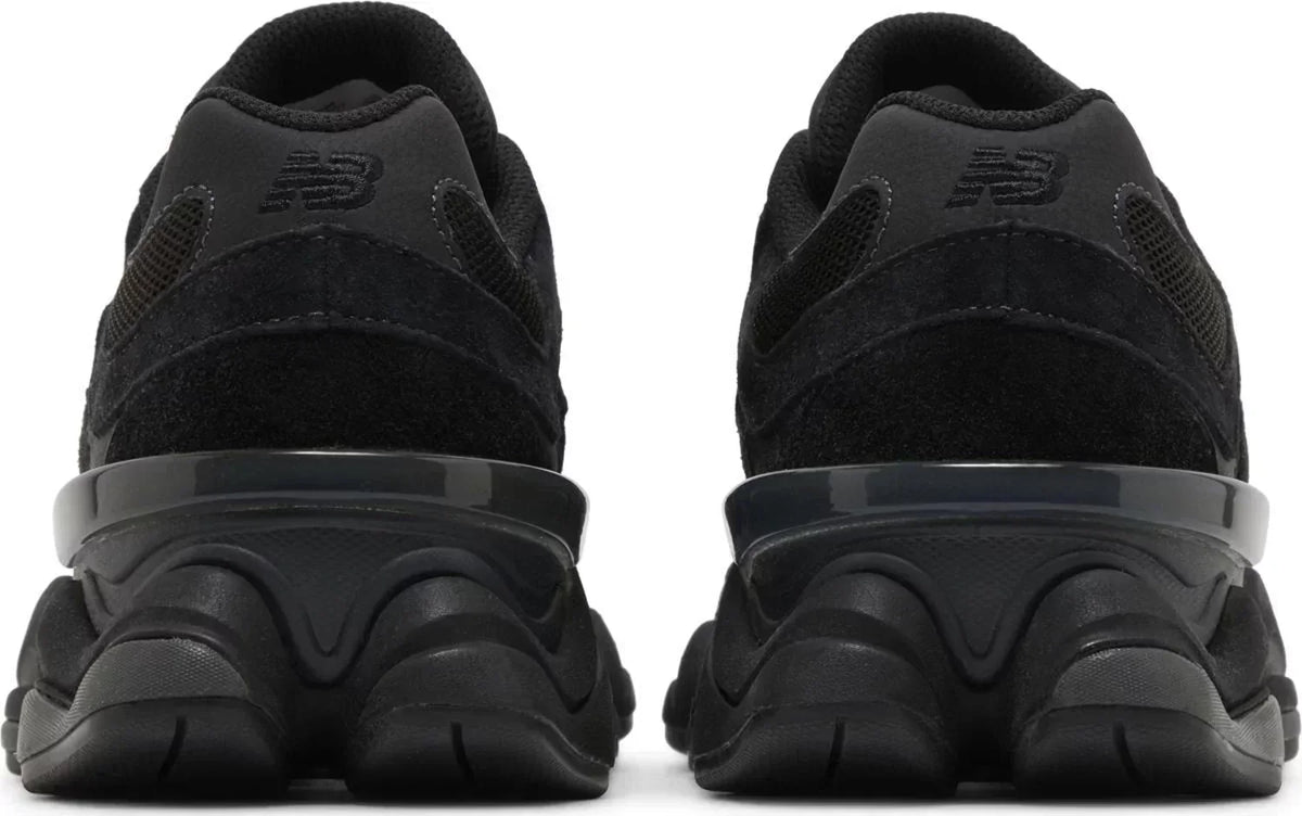 NEW BALANCE 9060 TRIPLE BLACK