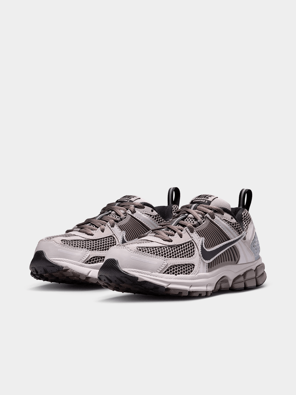 Nike Vomero 5 Photon Dust/Chrome Sneaker