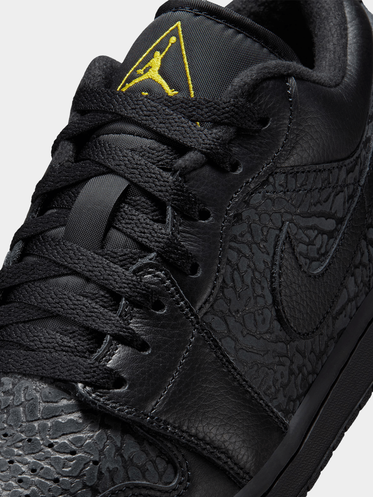 Jordan Men's 1 Low SE Black/Yellow Sneaker
