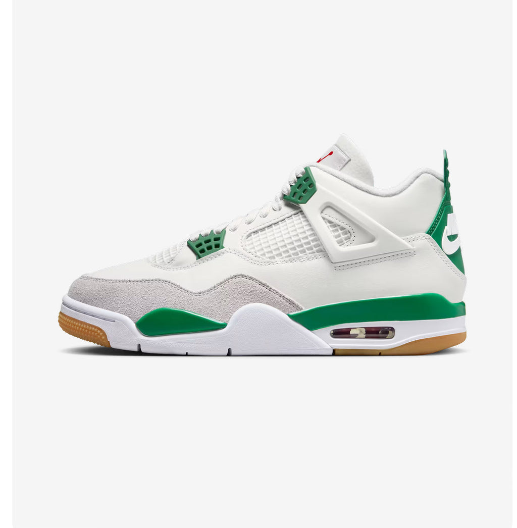 Air Jordan 4 “Pine Green”