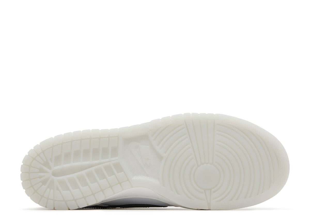 NIKE DUNK LOW 'REFLECTIVE SWOOSH' GS