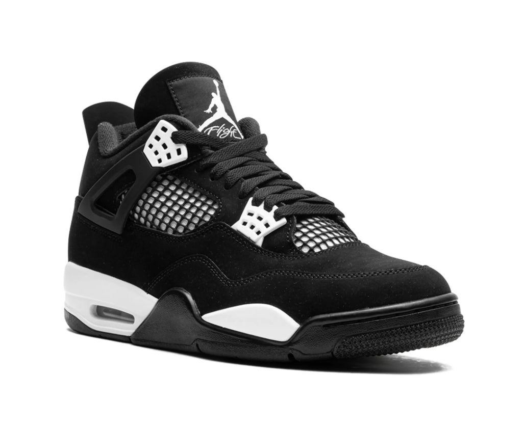 Air Jordan 4 “White Thunder”